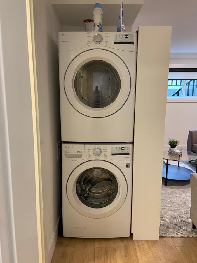 Wecare Guest Suite Burnaby Eksteriør bilde